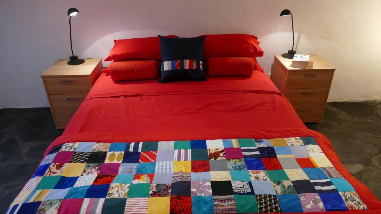 Cala Clareta Bed and Breakfast Castellfollit de la Roca Buitenkant foto
